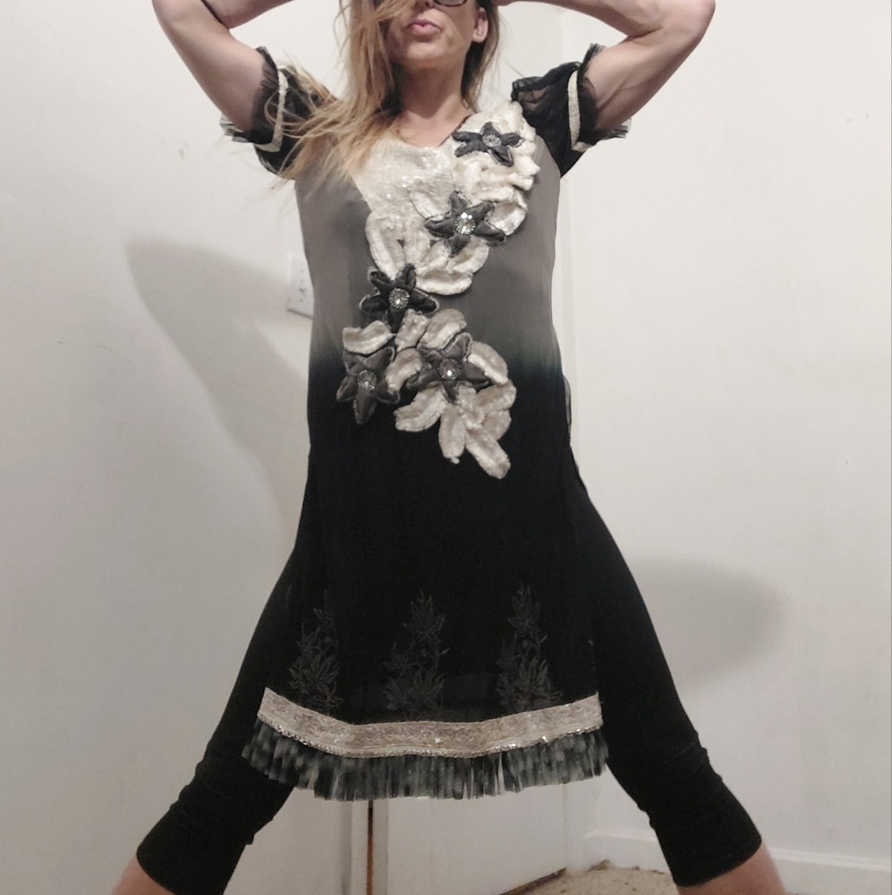 Vintage 90's Y2K embroidered sparkle feather midi dress ~ tunic - Picture 2 of 16